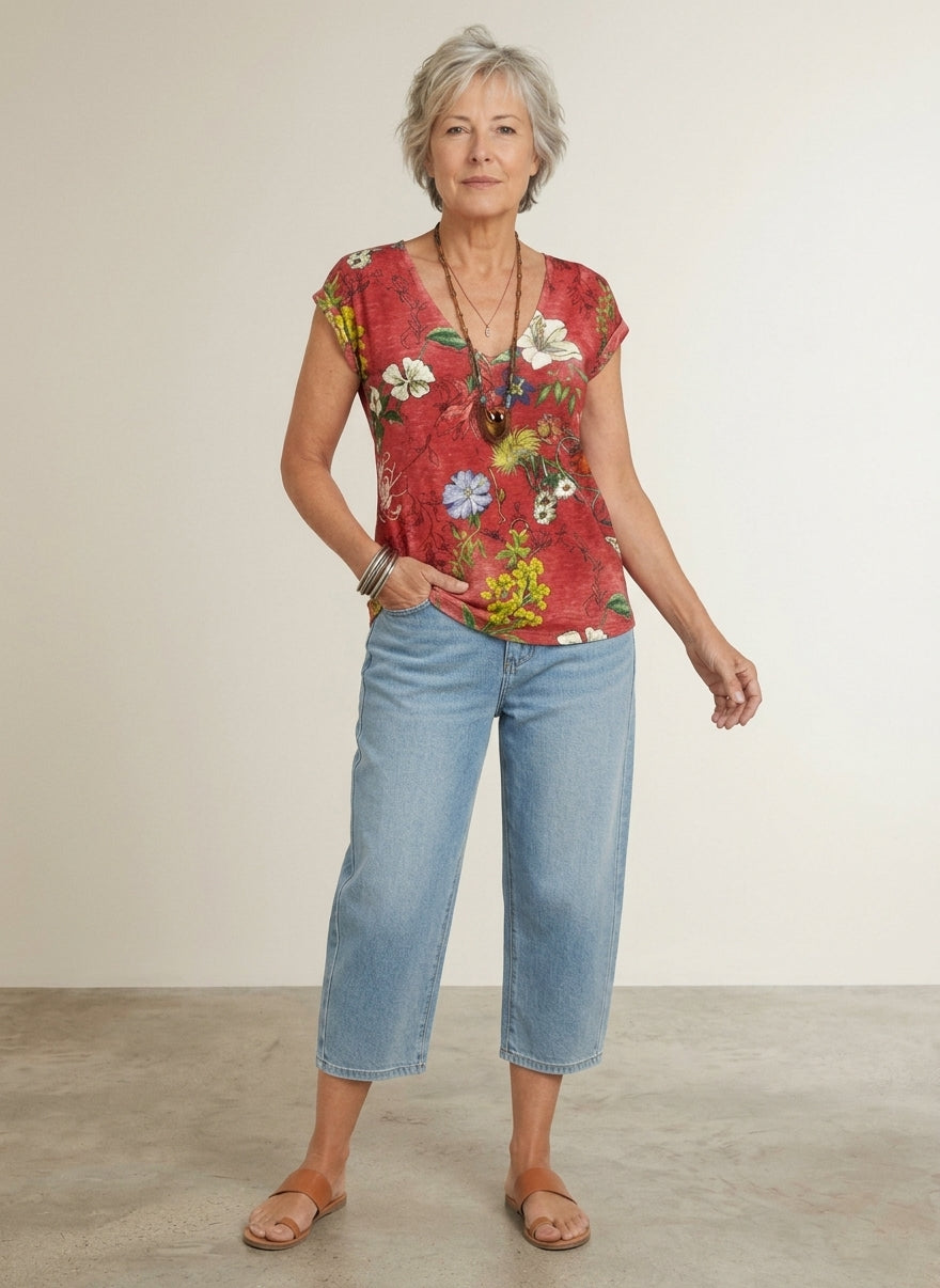 T-shirt met V-hals en bloemenprint voor dames – vloeiend en kleurrijk - 1