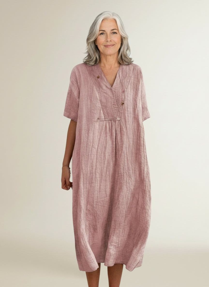 Full body view of the model wearing Midi-jurk van linnen en katoen voor dames – fris en veelzijdig